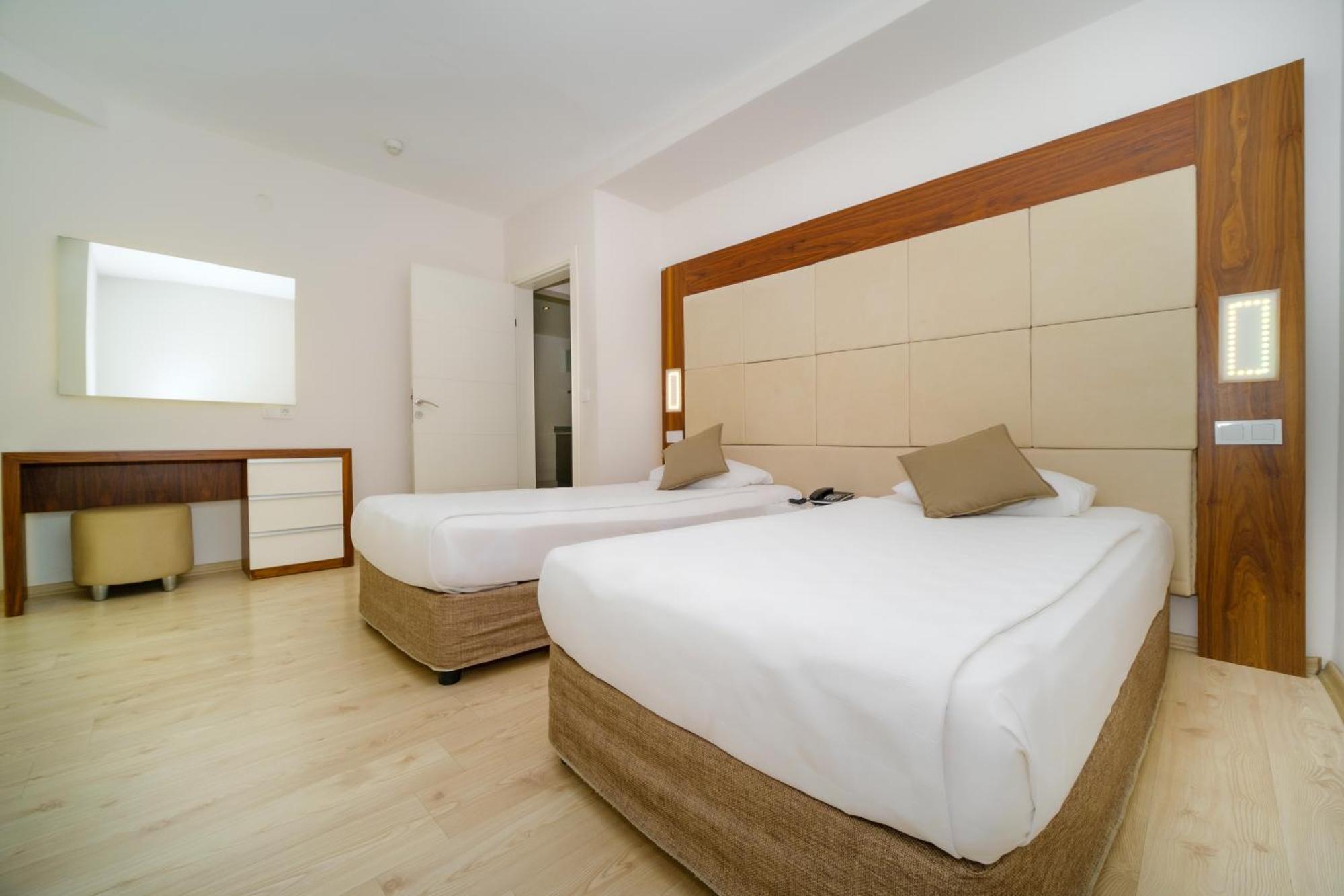 Delfino Apart Hotel อลันยา ภายนอก รูปภาพ