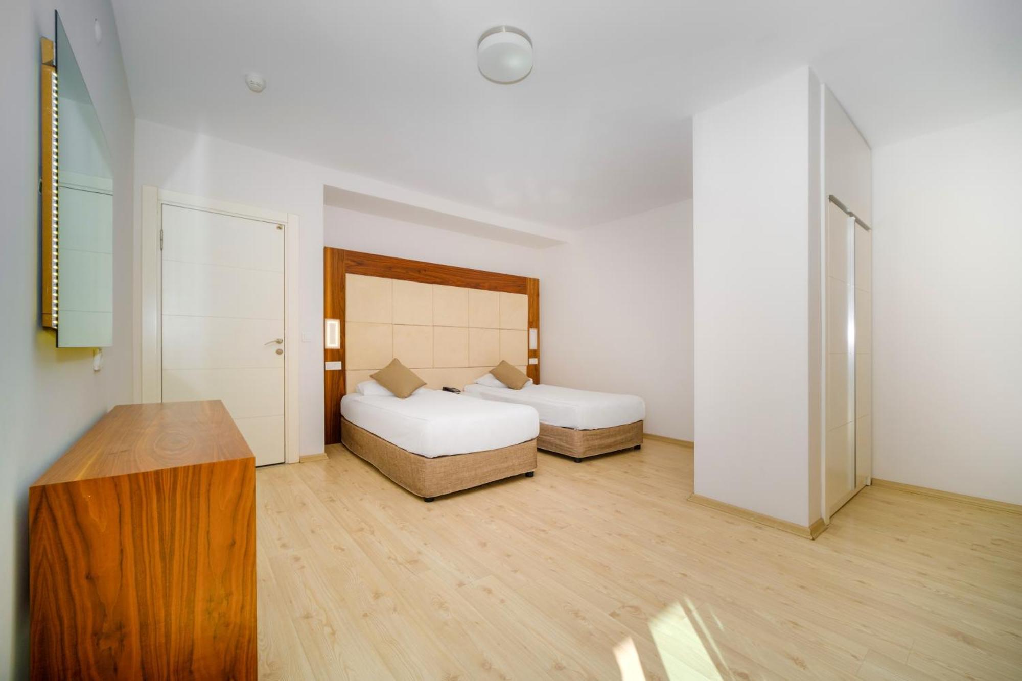 Delfino Apart Hotel อลันยา ภายนอก รูปภาพ
